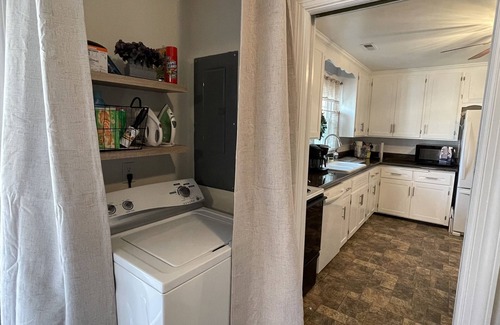 Lakeside House | 3 bedroom cozy yet spacious home w/in-ground pool