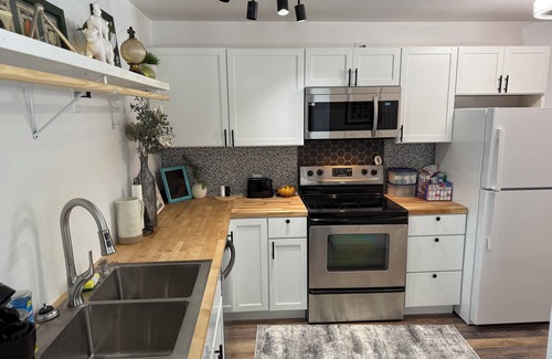 Scott City House | 3-bedroom duplex house in peaceful Scott City with free WiFi