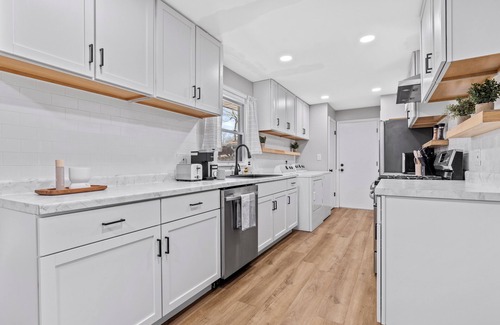 Rockford House | 3 Bedroom Edgebrook Ranch Escape