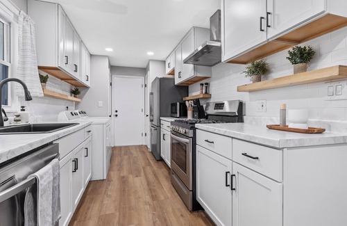 Rockford House | 3 Bedroom Edgebrook Ranch Escape