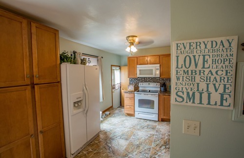 Erie House | 3 bedroom ERIE-sistable home!