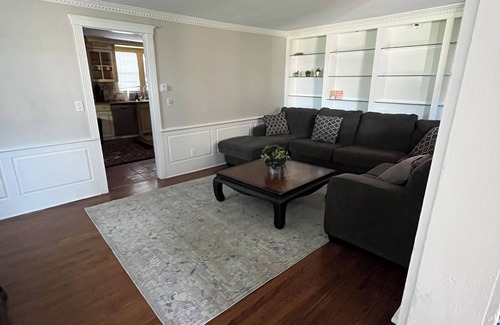 Wappingers Falls Apartment | 3-bedroom family-friendly guesthouse with WiFi, AC in lovely Wappingers Falls