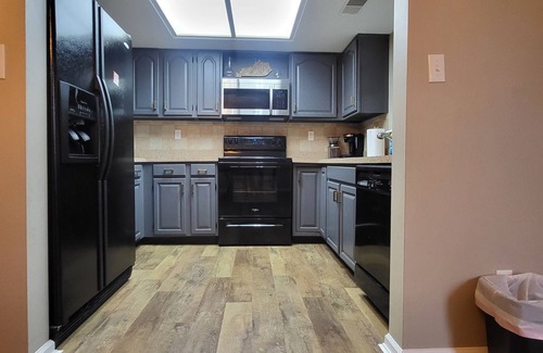Lexington Condo | 3-bedroom family friendly condo conveniently located near downtown Lexington