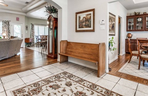 Far North Central House | 3 bedroom family home on 1/2 acre in the hill country