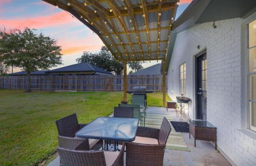 Prien House | 3 Bedroom Family Home in Lake Charles La