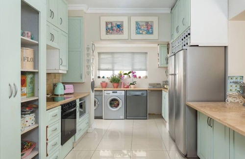 Claremont House | 3-Bedroom Family Home | Uninterrupted Power Supply