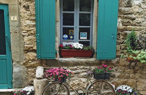 Cesseras House | 3 bedroom family house in old quarter of CESSERAS in the Minervois