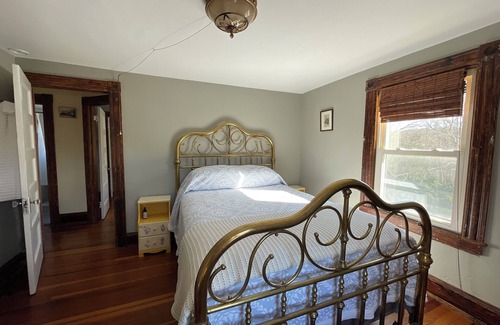 South Glastonbury Other | 3-bedroom farmhouse in Glastonbury on working farm & vineyard