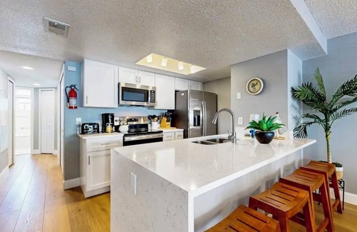 Royal Palm Bay Condo | 3-bedroom FIRST FLOOR condo in Kissimmee with AC, fully remodeled and more