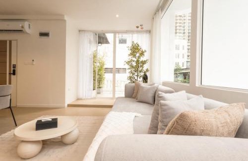 Thung Maha Mek Apartment | 3 Bedroom for 6 Guests Family in the Heart of Sathorn
