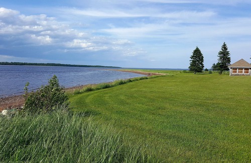Acadian Coastal Drive Cottage | 3 Bedroom Fully Furnished Cottage on Miramichi Bay