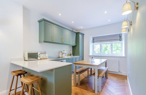 Murthly Cottage | 3 bedroom accommodation in Kirkton of Lethendy