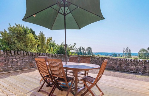 Murthly Cottage | 3 bedroom accommodation in Kirkton of Lethendy