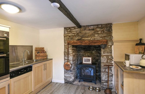 Welshpool Cottage | 3 bedroom accommodation in Llanfair Caereinion