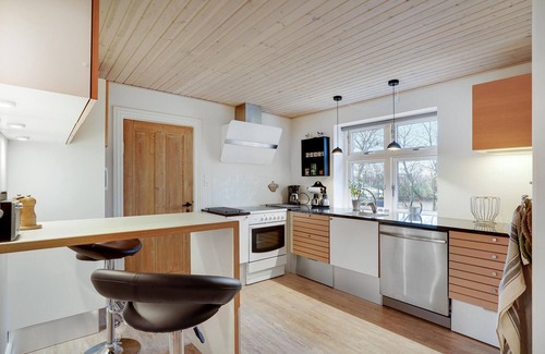 Lem House | 3 bedroom gorgeous home in Lem St