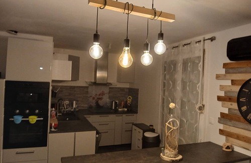Lieusaint House | 3-bedroom house, ground floor, swimming pool, not overlooked