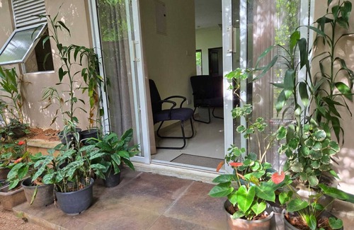 Kaduwela House | 3-bedroom holiday home in Lush Lakeside Nature's Nook
