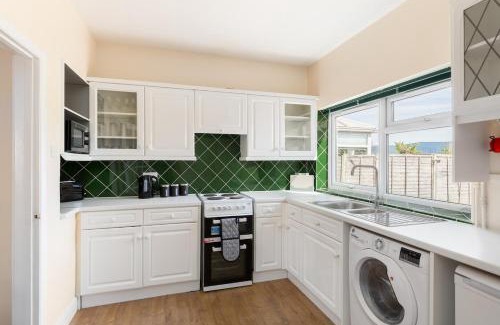 Frampton on Severn House | 3-Bedroom Home in Stratford