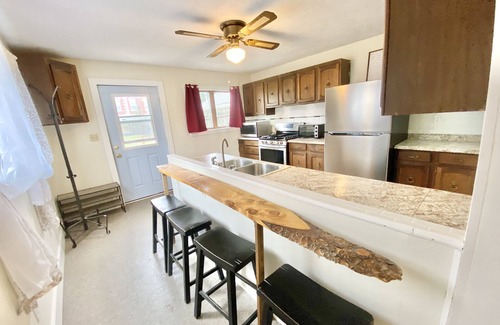 Danville House | 3 Bedroom Home 5Mins Walk Geisinger Hospital