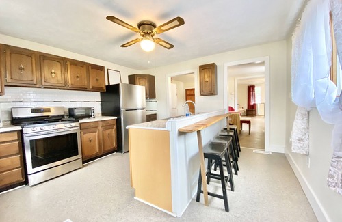 Danville House | 3 Bedroom Home 5Mins Walk Geisinger Hospital