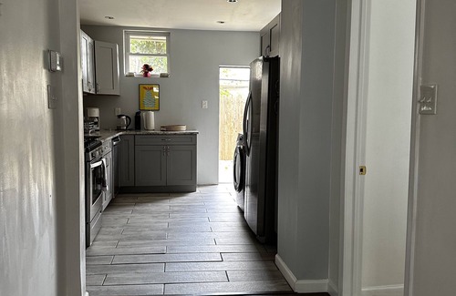 South Philadelphia House | 3 bedroom Home away from Home-with laundry and large outdoor deck