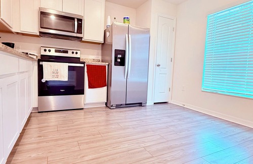 Port Malabar House | 3-bedroom Home Away from Home in Palm Bay !