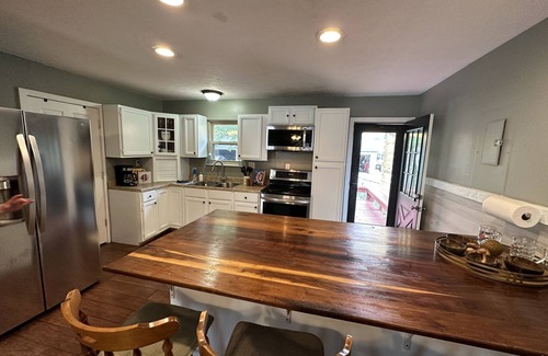 South Lebanon House | 3 Bedroom Home in South Lebanon, near Kings Island & Little Miami Bike Trail