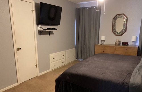 Mount Vernon House | 3 bedroom home near area lakes