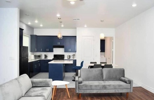 Tobin Hill House | 3 Bedroom Home Near Pearl Brewery/River Walk