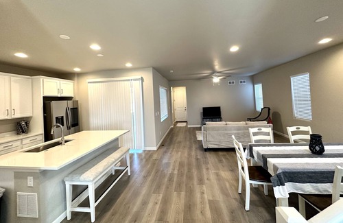 Sedalia House | 3 Bedroom Home