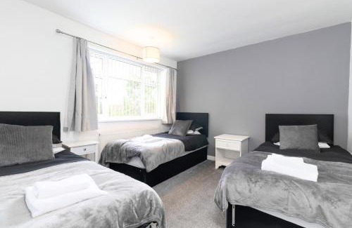 Weston on Trent House | 3 Bedroom Home with Private Driveway