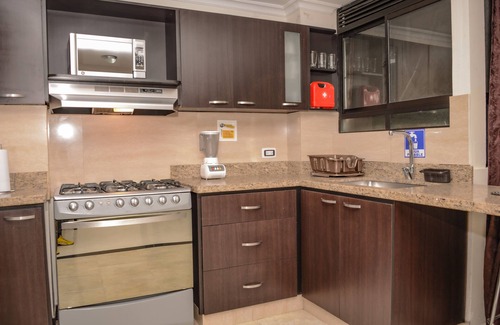 Zona Rosa Apartment | 3 Bedroom Hot Tub Apt 3 Blocks From Park Lleras. Guests no charge