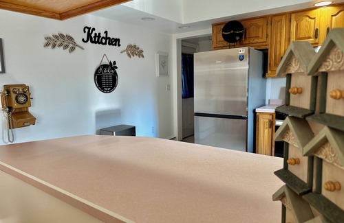 St. Clairsville House | 3-bedroom house in charming Saint Clairsville with AC, fitness room