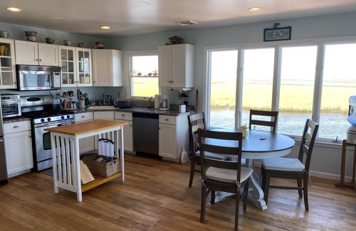 Manahawkin House | 3 Bedroom house with Boat dock and ramp