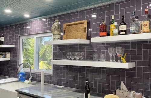Green Turtle Cay House | 3-bedroom house in charming Green Turtle Cay with WiFi, AC