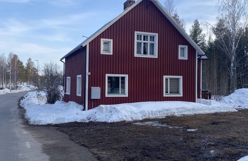 Storsund House | 3 Bedroom house to rent in Storsund Sweden
