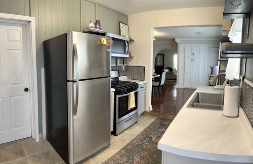 Belton House | 3 bedroom house 5 minutes from downtown Belton