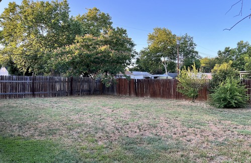 Belton House | 3 bedroom house 5 minutes from downtown Belton