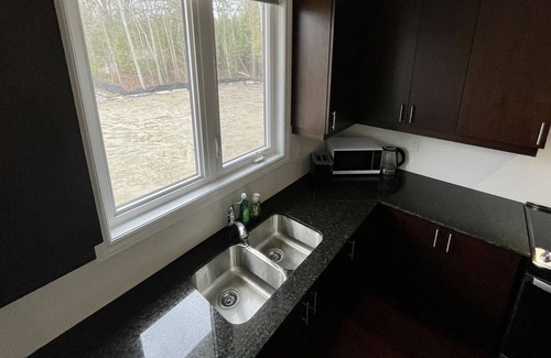 Wasaga Beach House | 3 Bedroom House Close to Beach