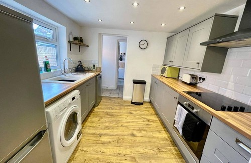 Hull House | 3 bedroom house close to city centre and the university.