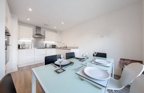 St Albans House | 3 bedroom house in Bricketwood, St Albans