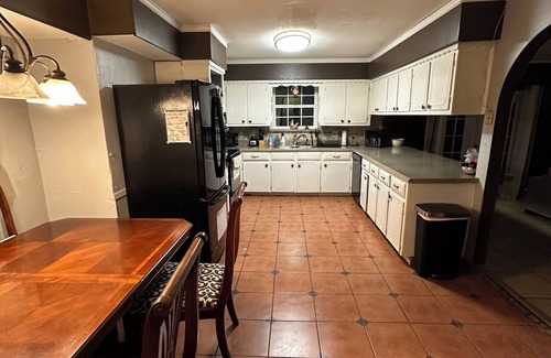 South Arlington House | 3-bedroom house in Arlington near Texas Live