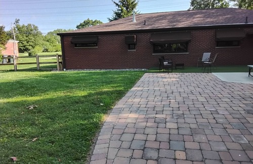 Mason House | 3-bedroom house in awesome Mason. 10 houses from Tennis Stadium entrance