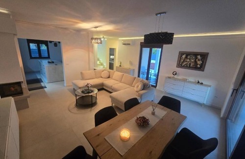 Finida House | 3-bedroom house in beautiful Umag with AC