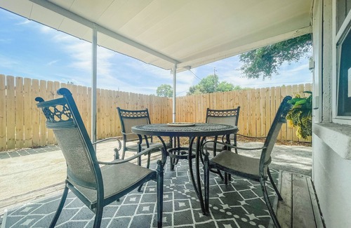 South Bradenton House | 3-bedroom house in brilliant Bradenton with AC, WiFi