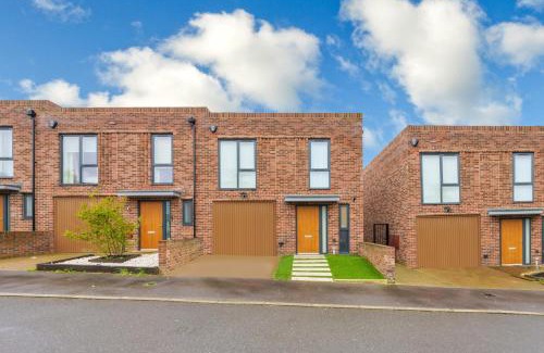 St Albans House | 3 bedroom house in Bricket wood, St Alban