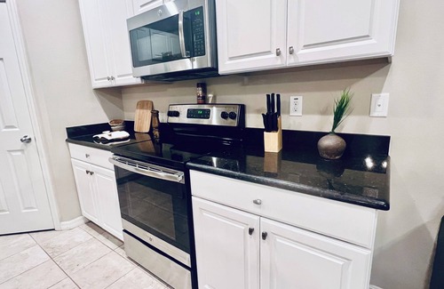 Riverview House | 3-bedroom house in charming Riverview with AC, WiFi. Enjoy your stay