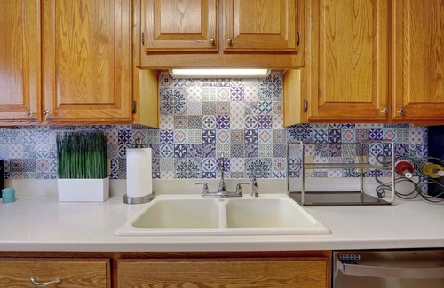 Midtown House | 3-bedroom house in charming Savannah, AC, heated Pool, min. from Forsyth Park .