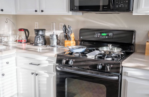 Yuba City House | 3-bedroom house in delightful Yuba City with WiFi, AC
