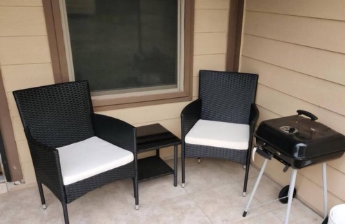 Edinburg House | 3-bedroom house in Edinburg with Wi-Fi & Cable. Enjoy your stay!